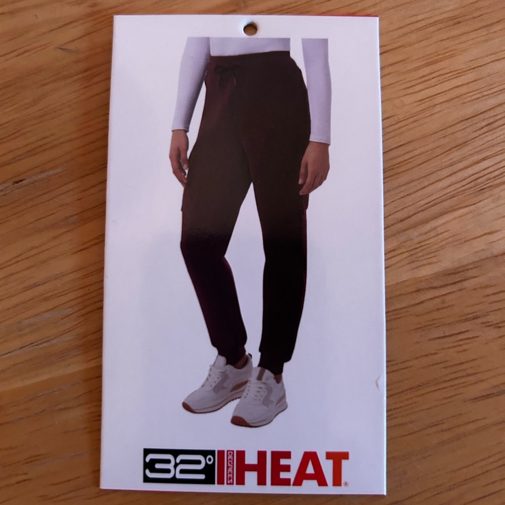 32degrees cargo sweatpants.